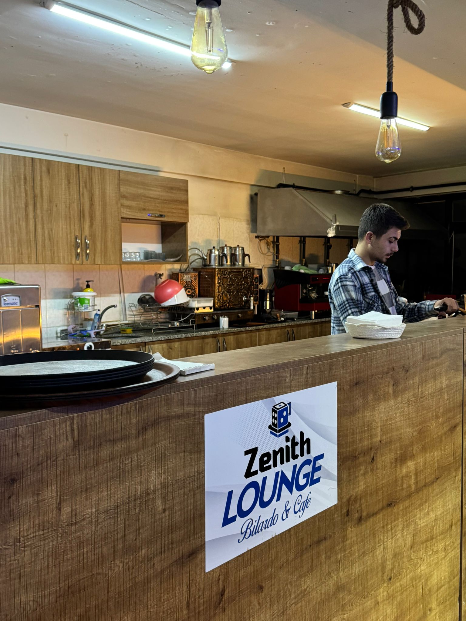 Zenith Lounge